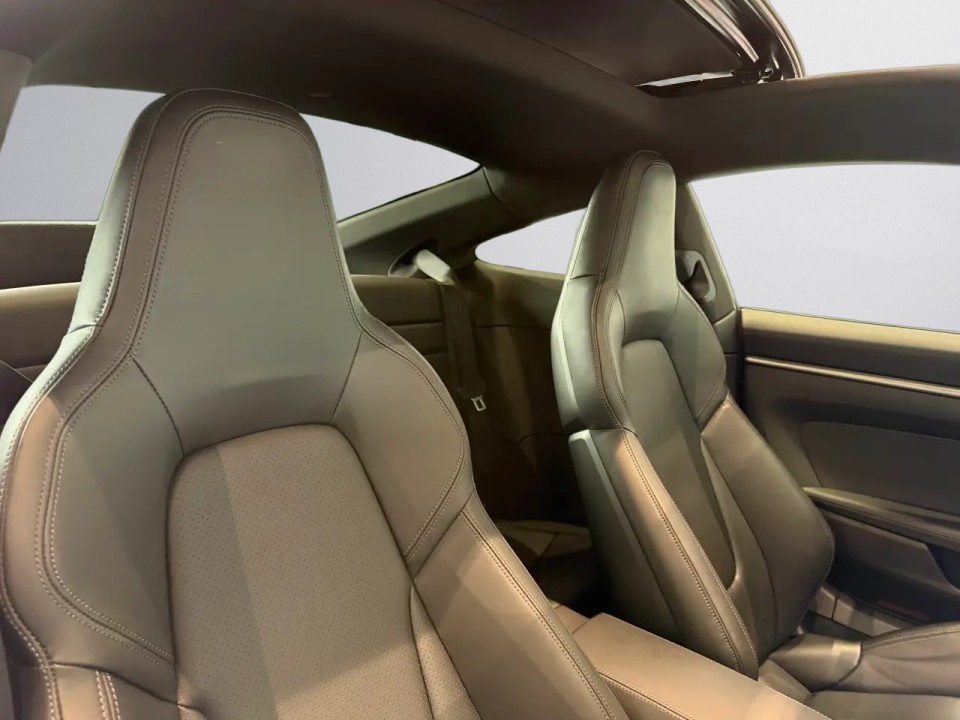 Porsche 911 Carrera - foto 13