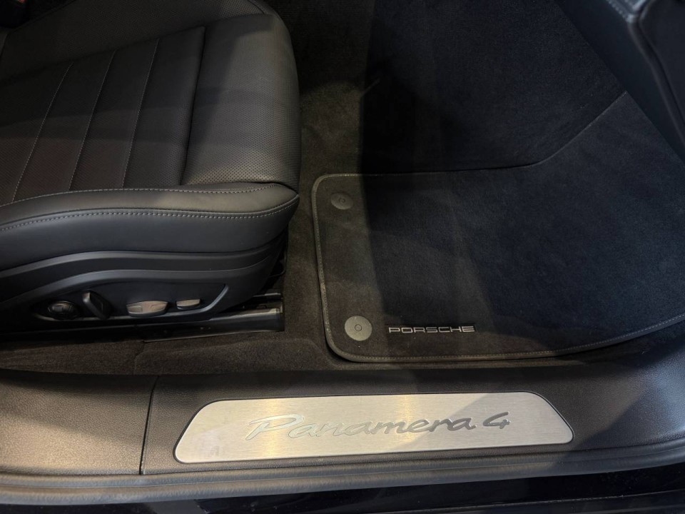 Porsche Panamera 4 E-Hybrid - foto 17