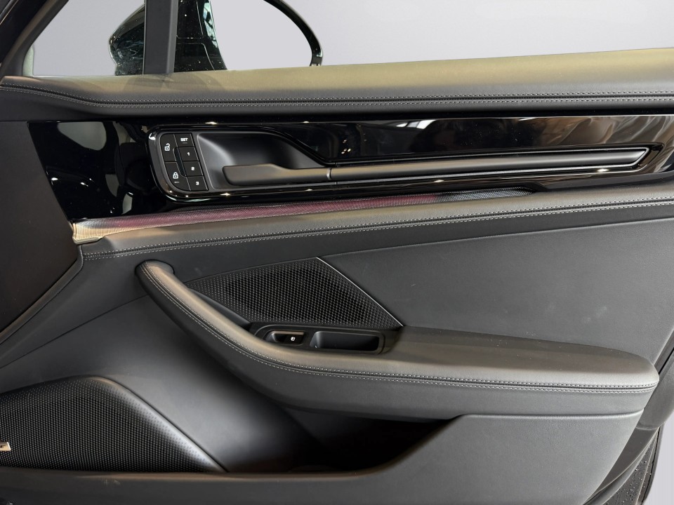 Porsche Panamera 4 E-Hybrid - foto 20