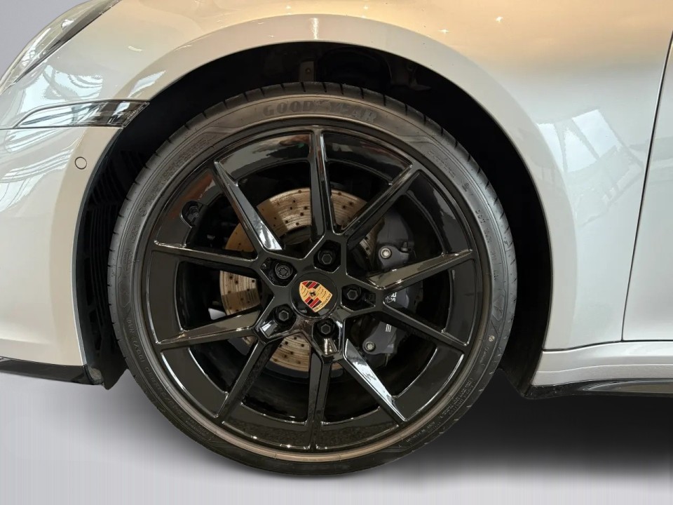 Porsche 911 Carrera Cabriolet - foto 22