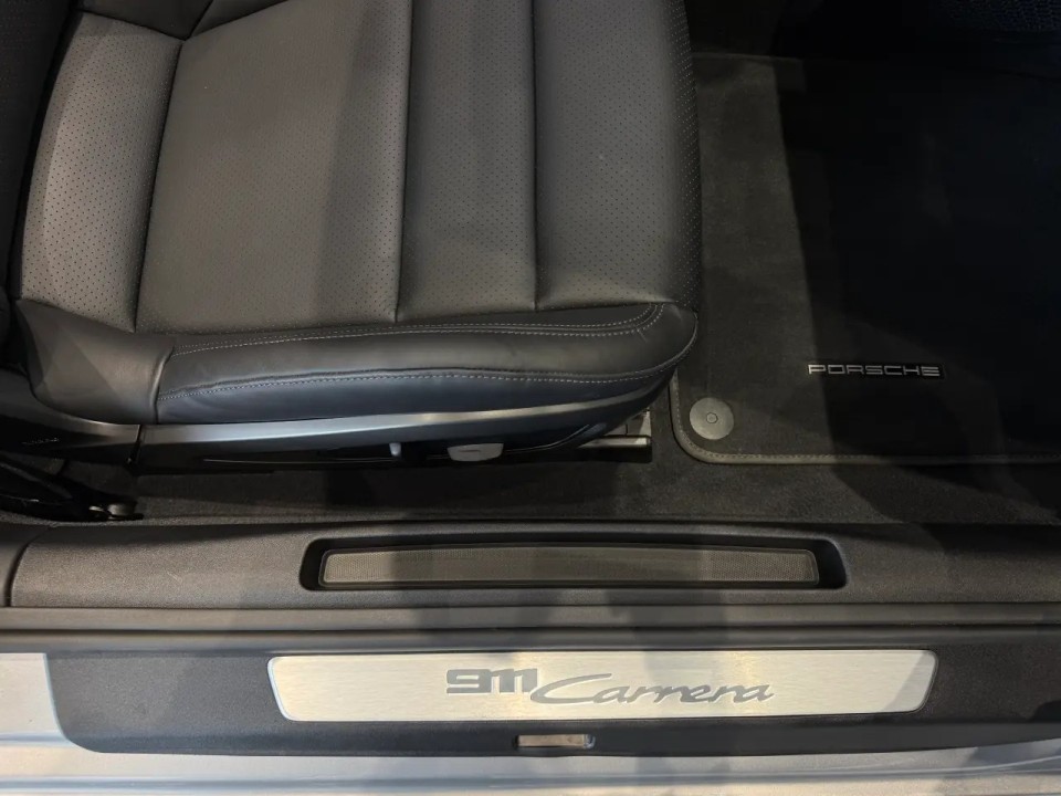 Porsche 911 Carrera Cabriolet - foto 20