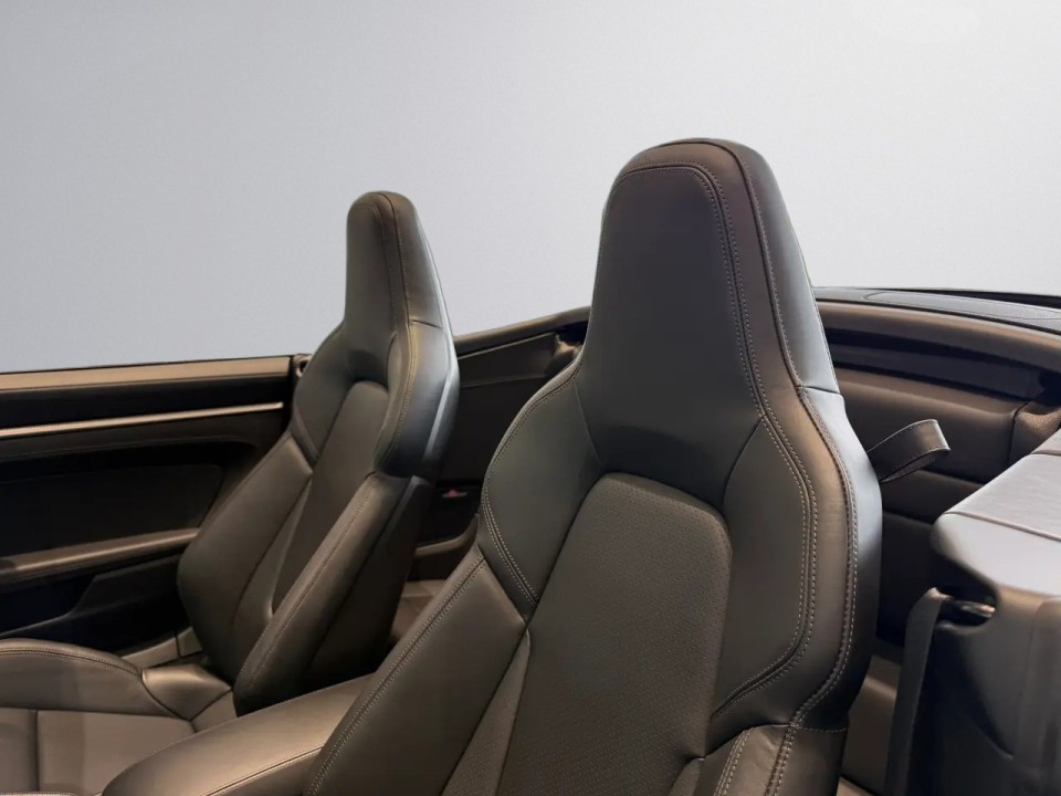 Porsche 911 Carrera Cabriolet - foto 16