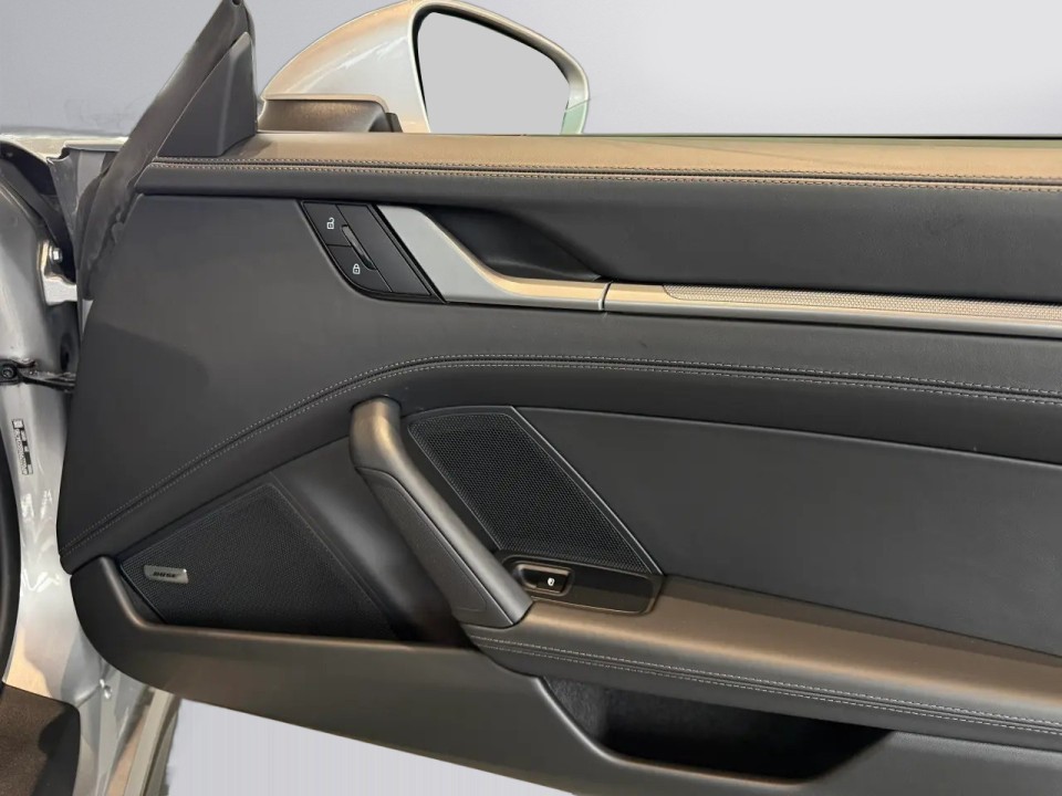 Porsche 911 Carrera Cabriolet - foto 18