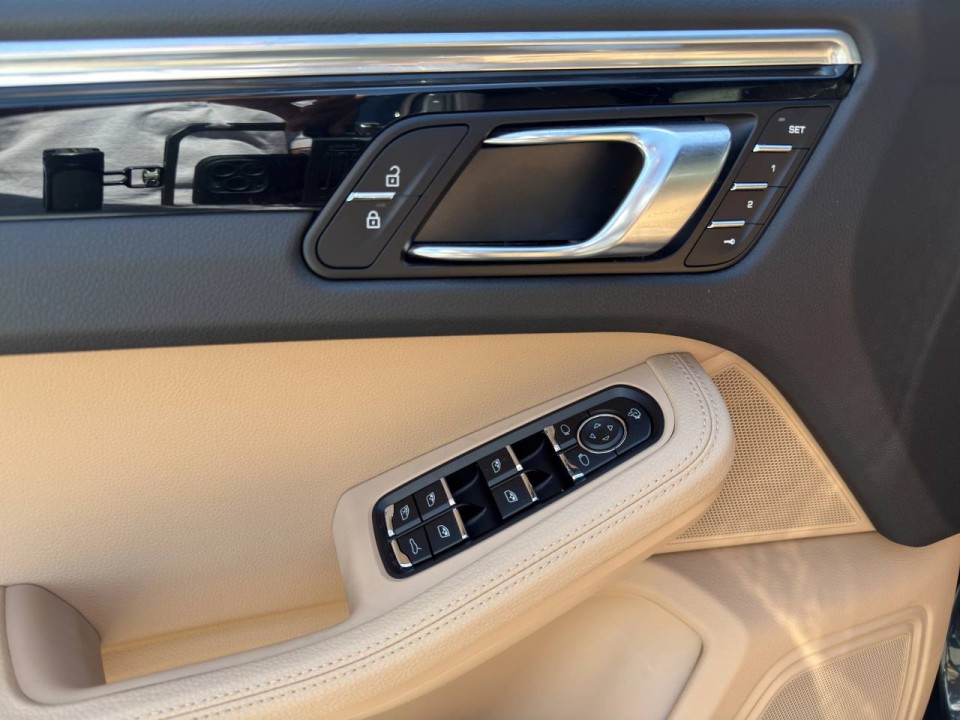 Porsche Macan - foto 22