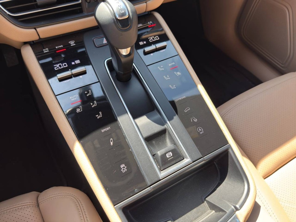 Porsche Macan - foto 14