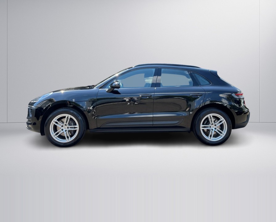 PORSCHE Macan 2022 — imagine 3