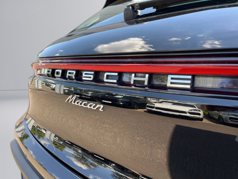PORSCHE Macan 2022 — imagine 20