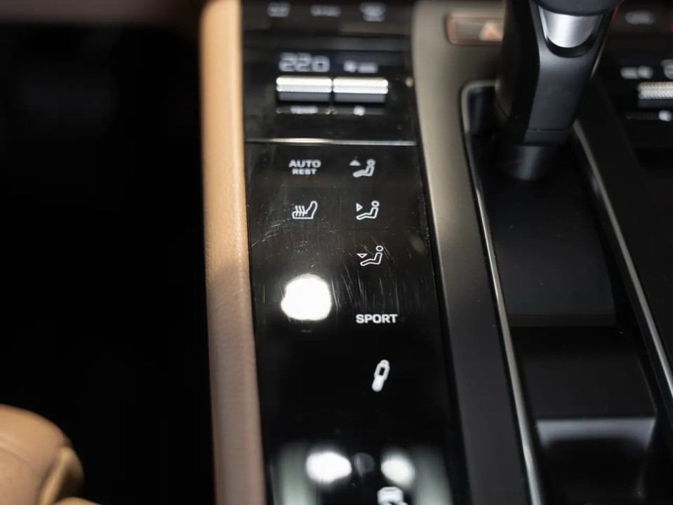 Porsche Macan - foto 12
