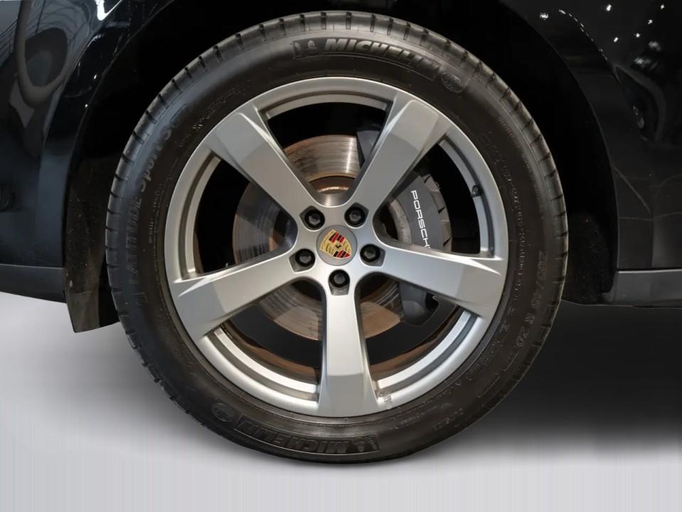 Porsche Macan - foto 29