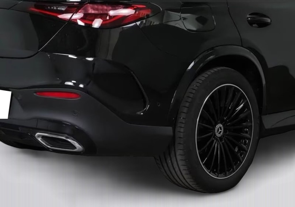 Mercedes-Benz GLC Coupé 200 4MATIC AMG - foto 9