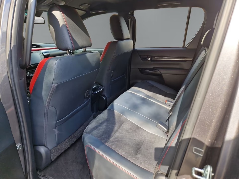 Toyota Hilux Double Cab GR Sport - foto 15