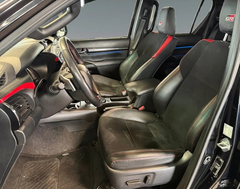 TOYOTA Hilux 2024 — imagine 19