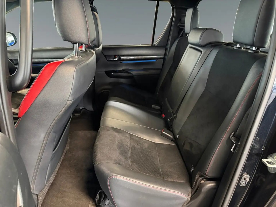 TOYOTA Hilux 2024 — imagine 20