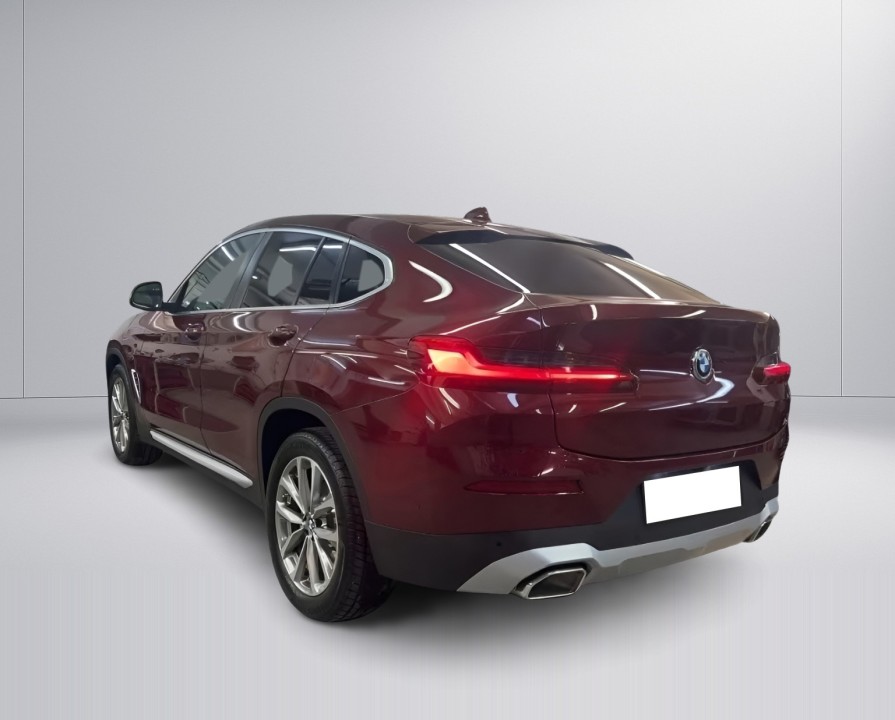 BMW X4 2023 — imagine 3