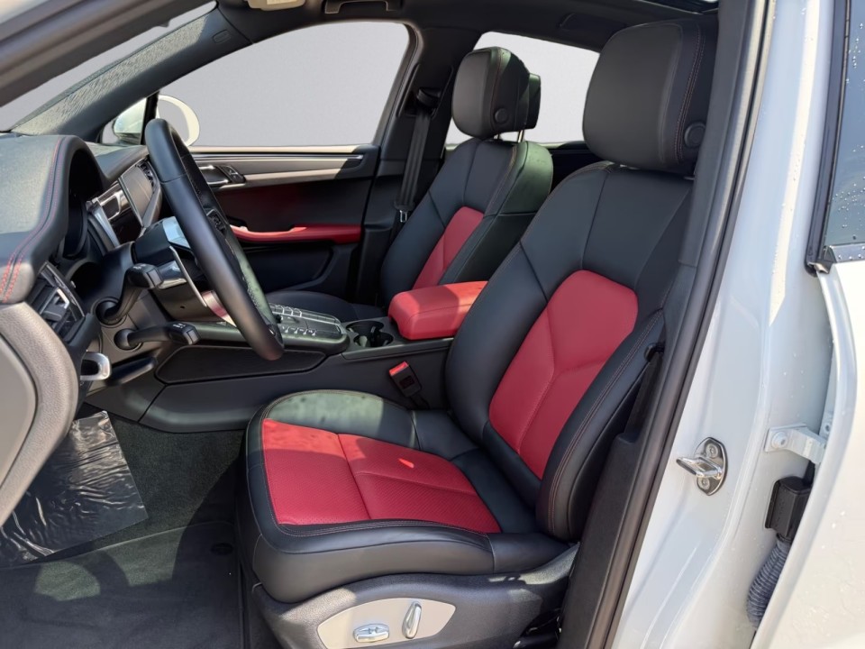 PORSCHE Macan 2025 — imagine 20