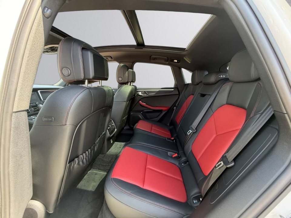 Porsche Macan - foto 15