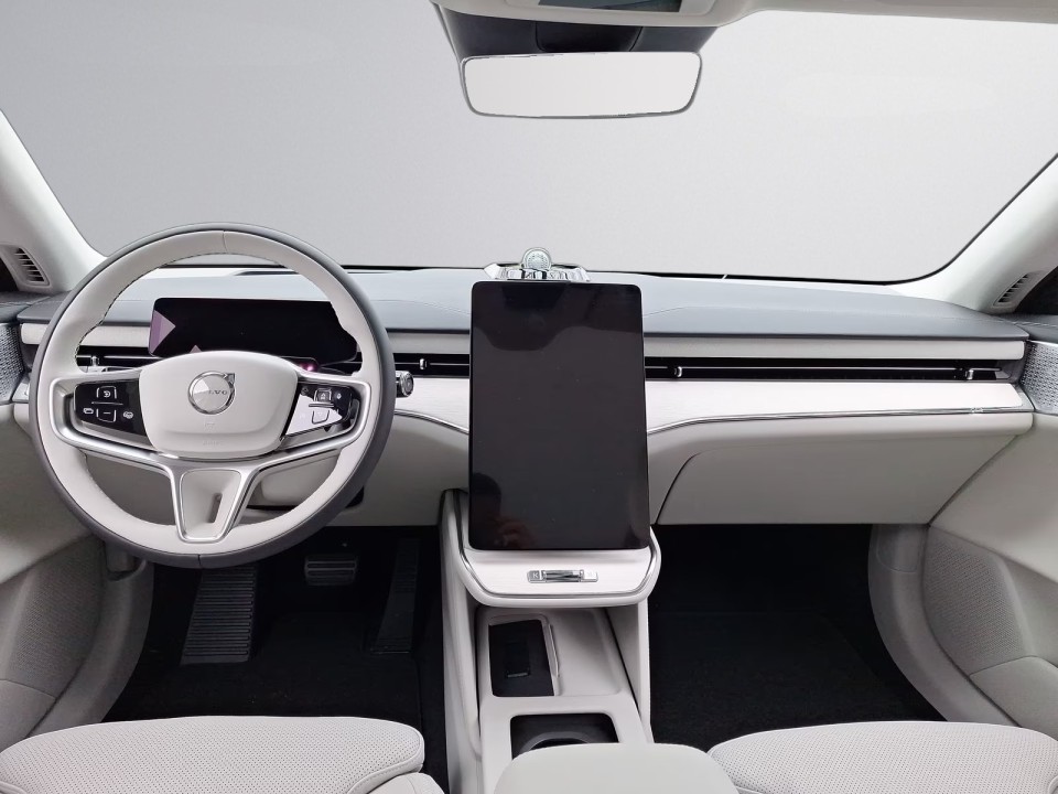VOLVO Unknown Model 2025 — imagine 16