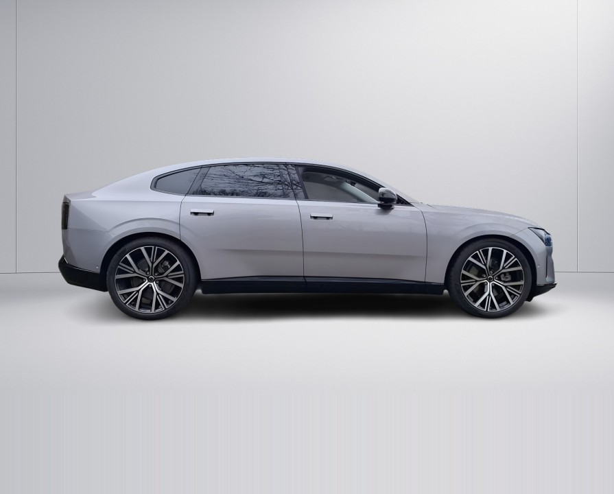 VOLVO Unknown Model 2025 — imagine 2