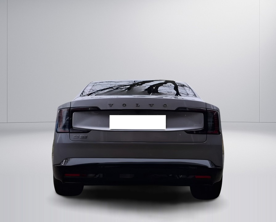 VOLVO Unknown Model 2025 — imagine 4