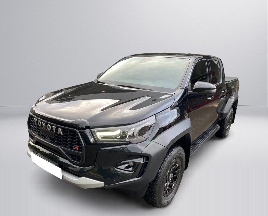 TOYOTA Hilux 2025
