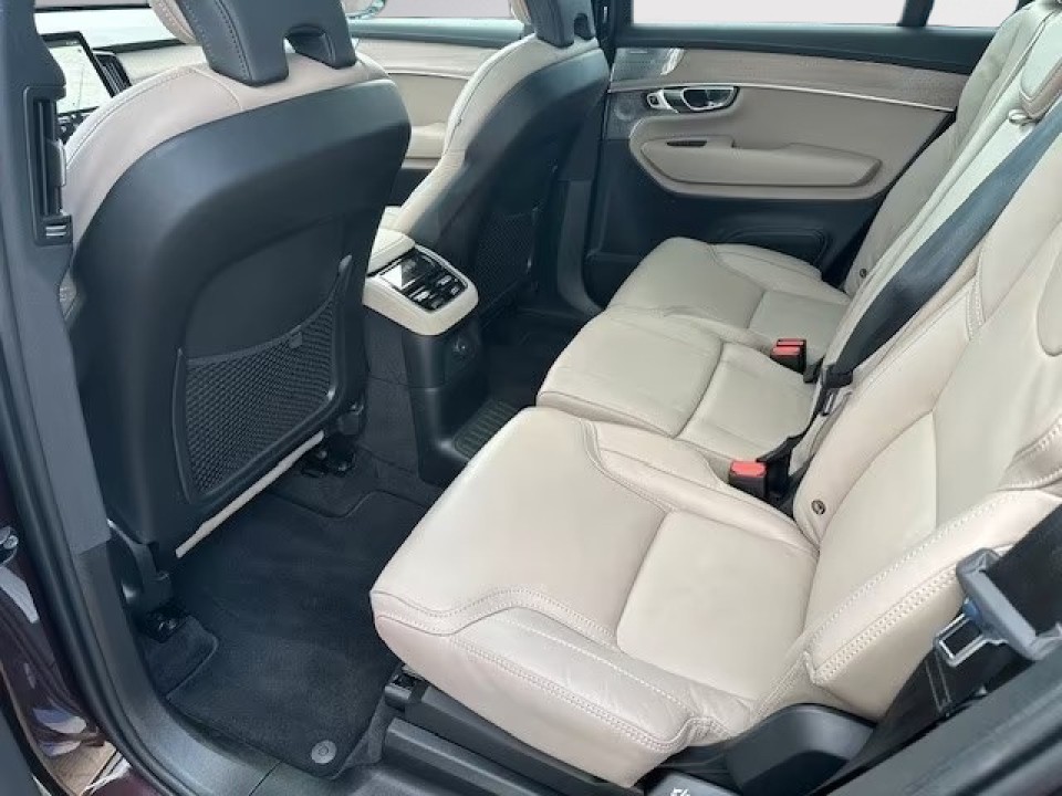 VOLVO XC90 2025 — imagine 17