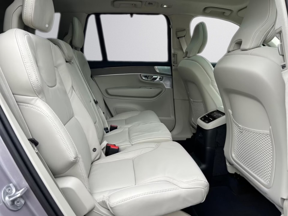 Volvo XC 90 T8 Recharge AWD Ultra Bright - foto 12