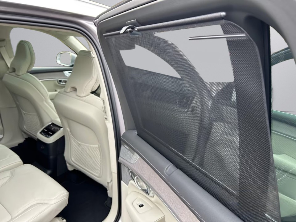Volvo XC 90 T8 Recharge AWD Ultra Bright - foto 14