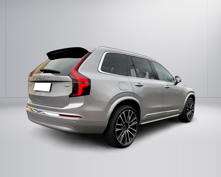 VOLVO XC90 2025 — imagine 2