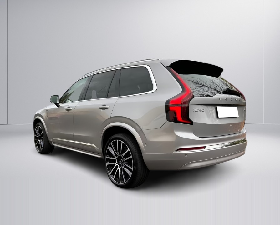 VOLVO XC90 2025 — imagine 3