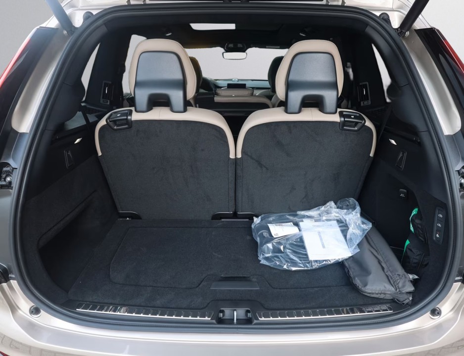 Volvo XC 90 T8 Recharge AWD Ultra Dark - foto 33