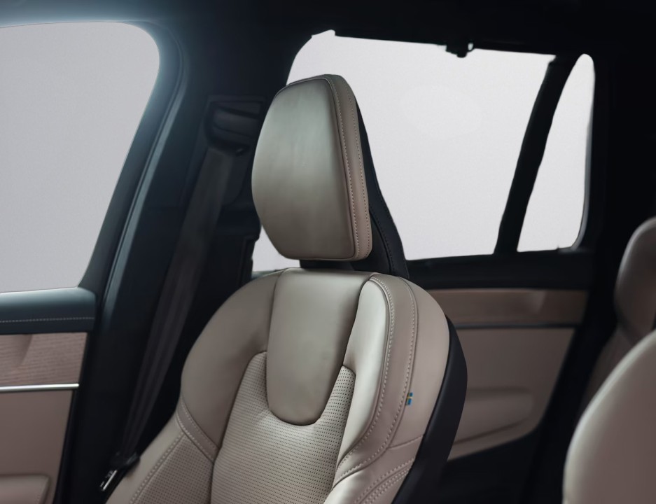 Volvo XC 90 T8 Recharge AWD Ultra Dark - foto 16