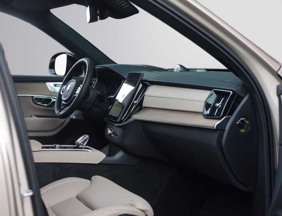 Volvo XC 90 T8 Recharge AWD Ultra Dark - foto 12