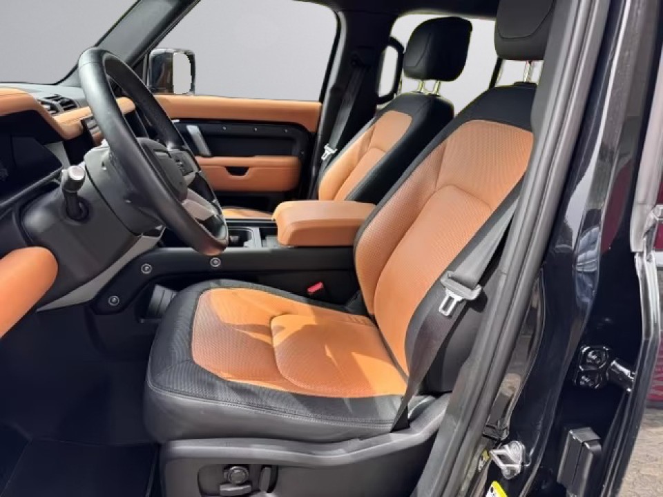 LAND ROVER Defender 2023 — imagine 17