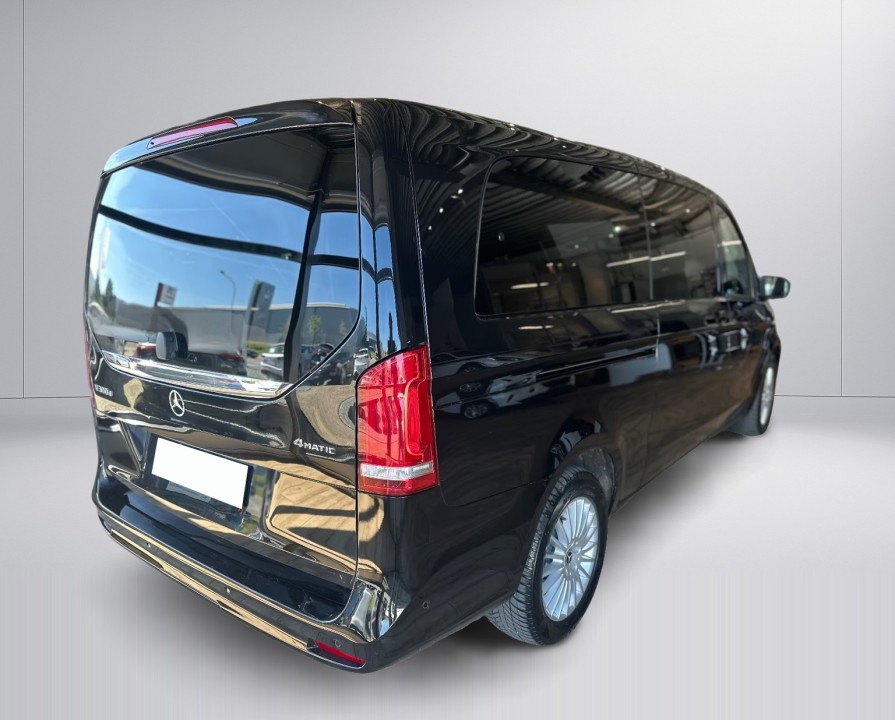 MERCEDES-BENZ V-Class 2023 — imagine 2
