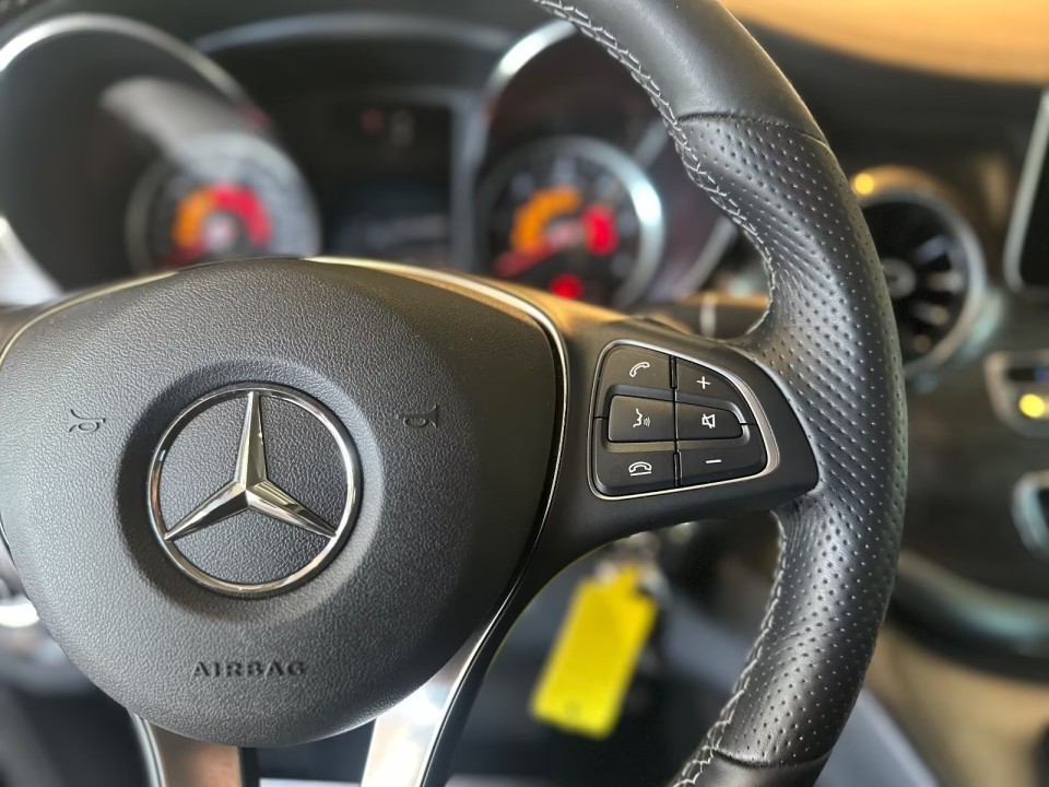 Mercedes-Benz V 300d 4MATIC Avantgarde Extralong - foto 10