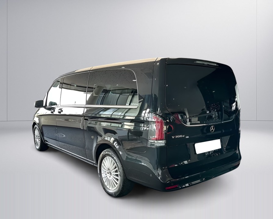 MERCEDES-BENZ V-Class 2024 — imagine 4