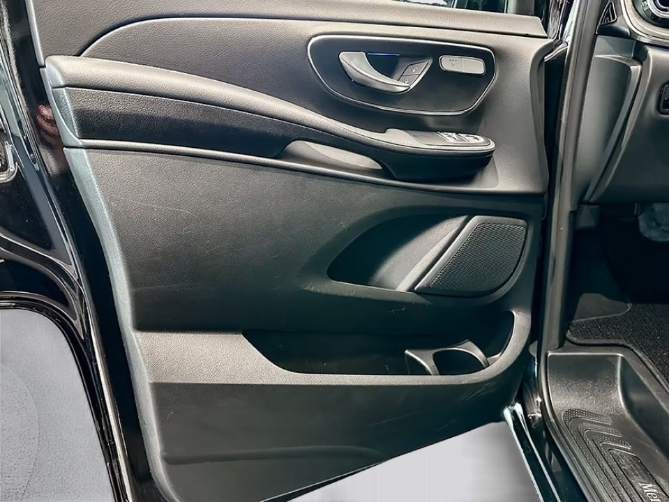 Mercedes-Benz V 300d Avantgarde - foto 14
