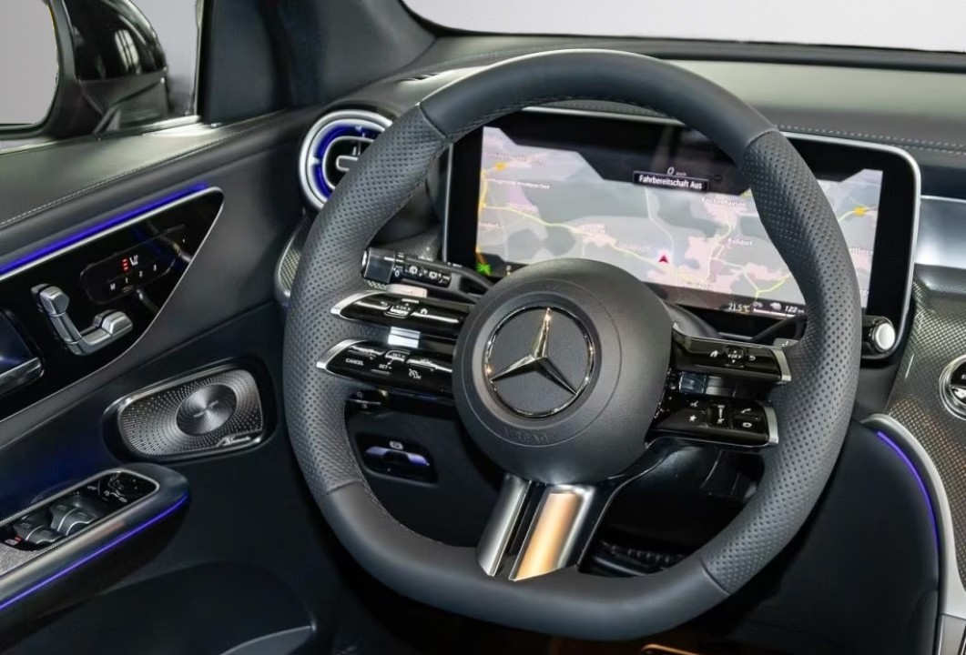 MERCEDES-BENZ GLC 2025 — imagine 18