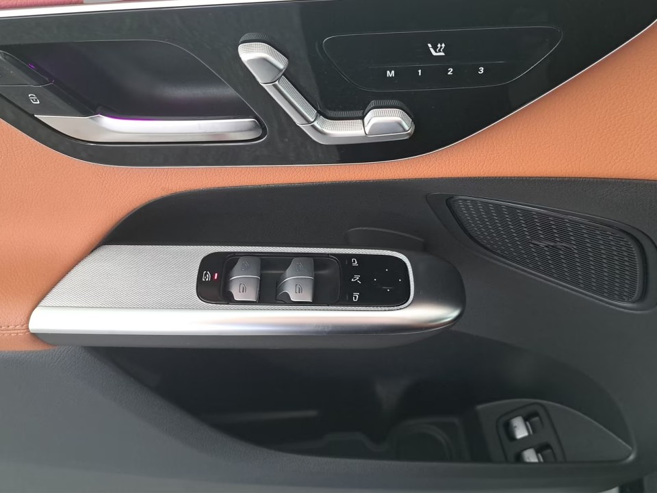 Mercedes-Benz GLC 300e 4MATIC Avantgarde - foto 20