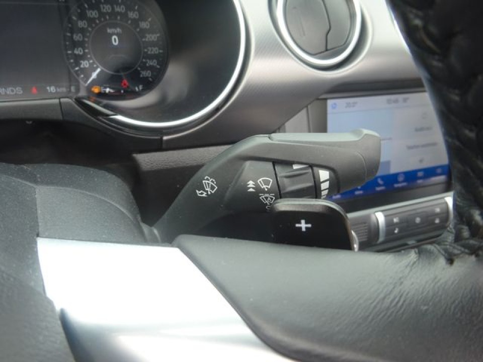 Ford Mustang - foto 18