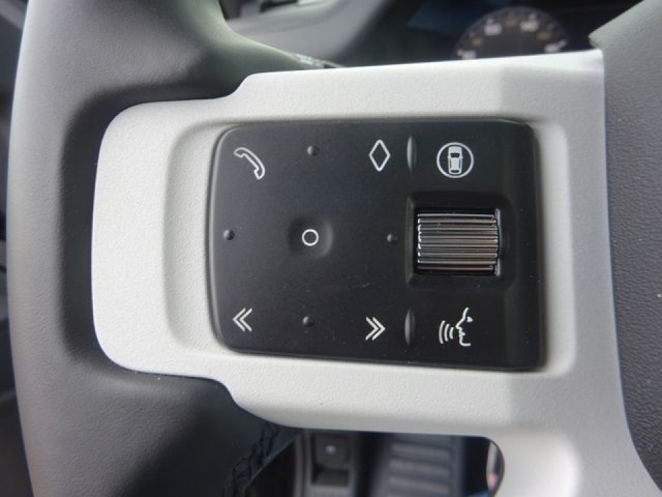Land Rover Defender X-Dynamic HSE - foto 12