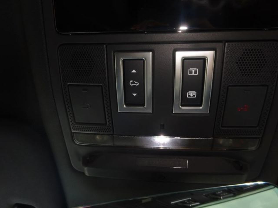 Land Rover Defender X-Dynamic HSE - foto 16