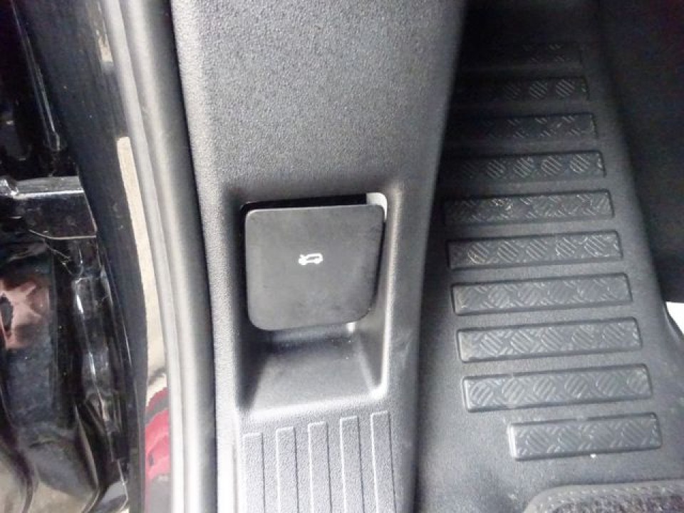 Land Rover Defender X-Dynamic HSE - foto 17