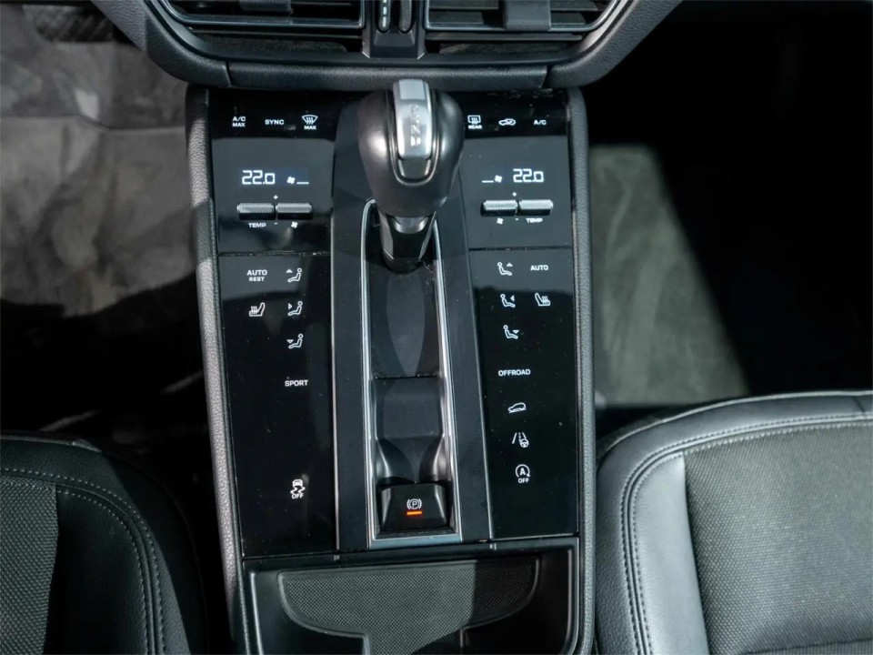Porsche Macan - foto 12