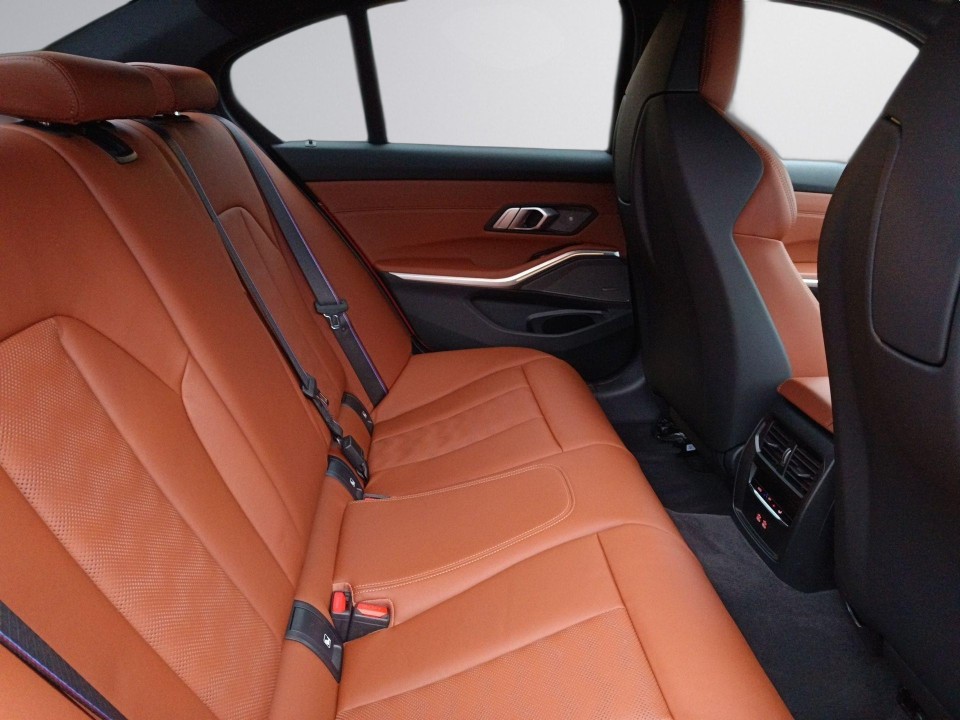BMW M3 2025 — imagine 16