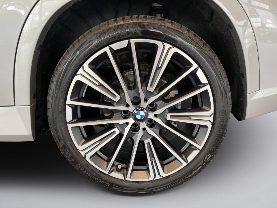 BMW X1 2025 — imagine 16