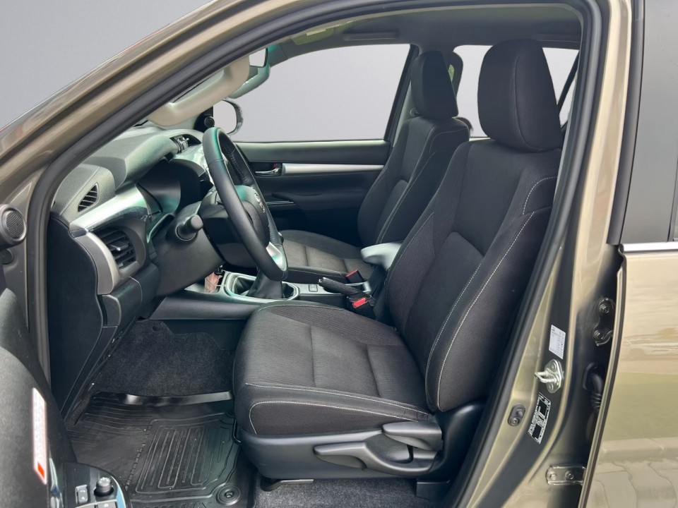 TOYOTA Hilux 2023 — imagine 20