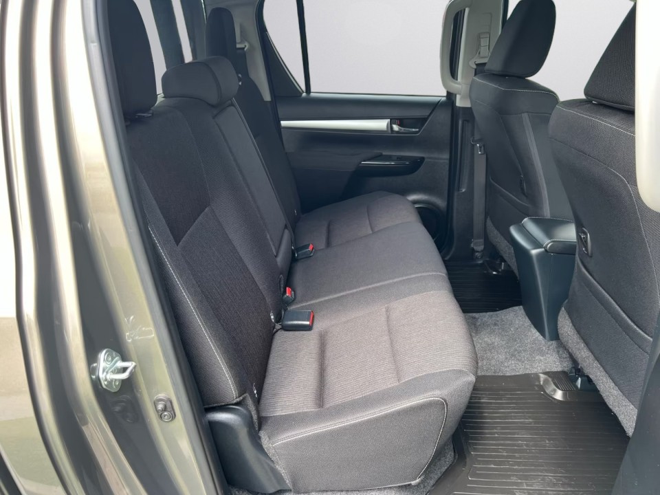 Toyota Hilux Comfort - foto 17
