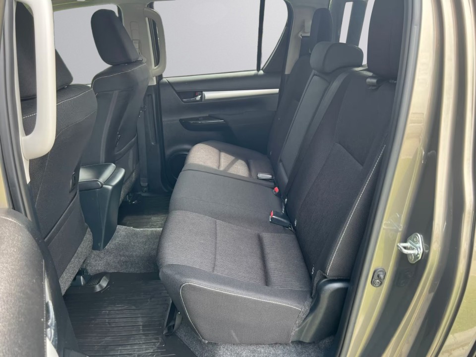 Toyota Hilux Comfort - foto 18