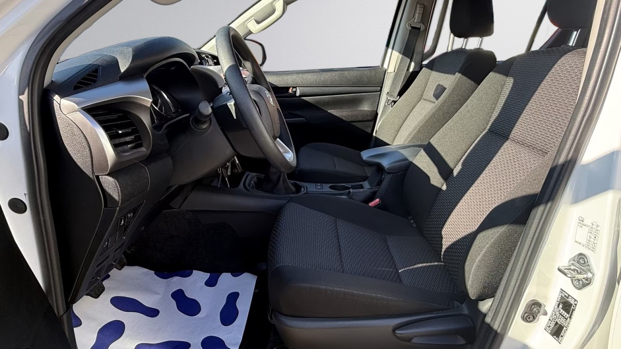 TOYOTA Hilux 2024 — imagine 15